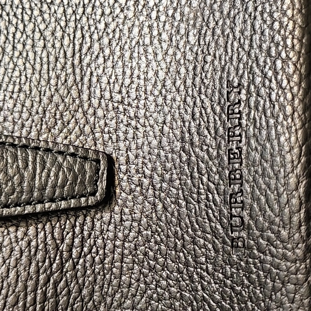(Sold)Authentic Burberry crossbody bag UNISEX - Picture 13 of 13